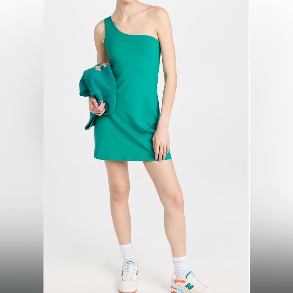 Girlfriend Collective
Bianca Tennis Dress